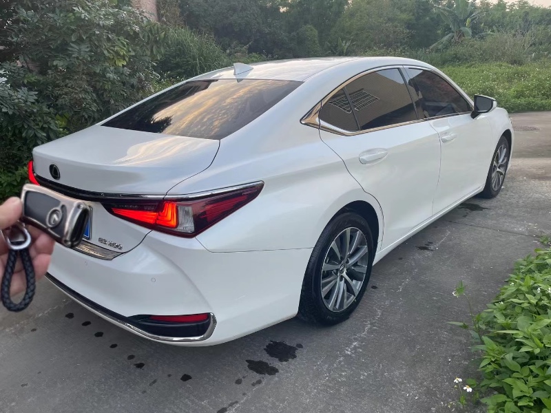 深圳18年雷克萨斯ES7