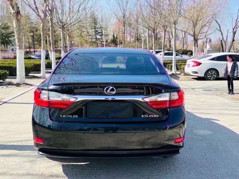 聊城16年雷克萨斯ES2