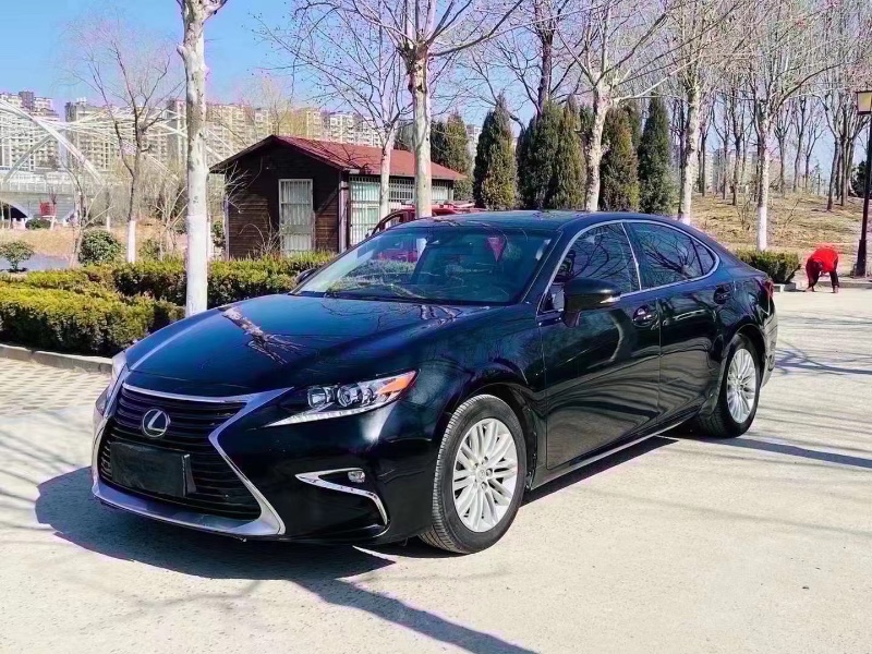 聊城16年雷克萨斯ES5
