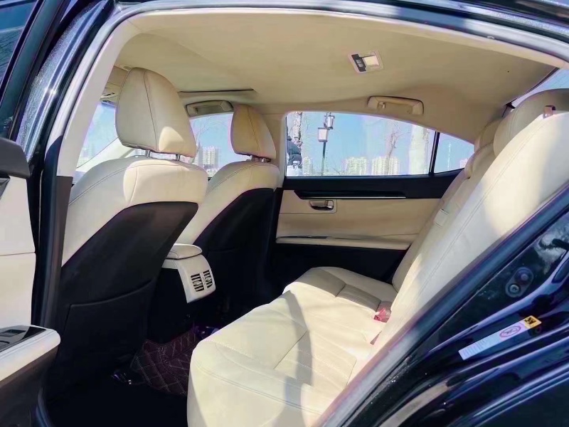 聊城16年雷克萨斯ES7