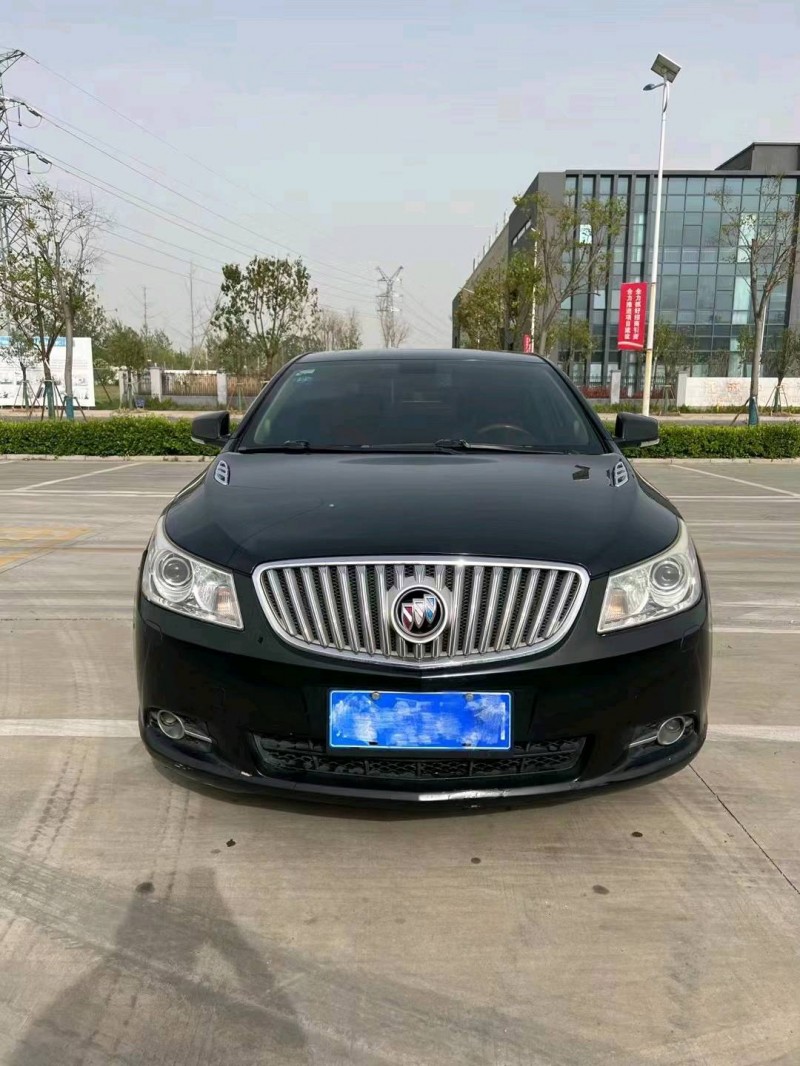 徐州12年别克君越1