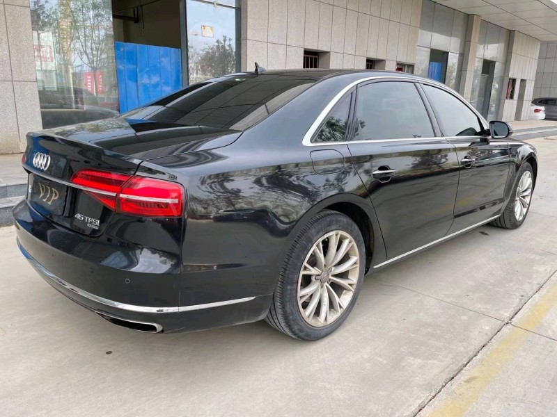 济宁14年奥迪A8L8