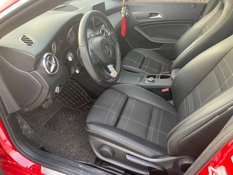 徐州16年奔驰GLA3