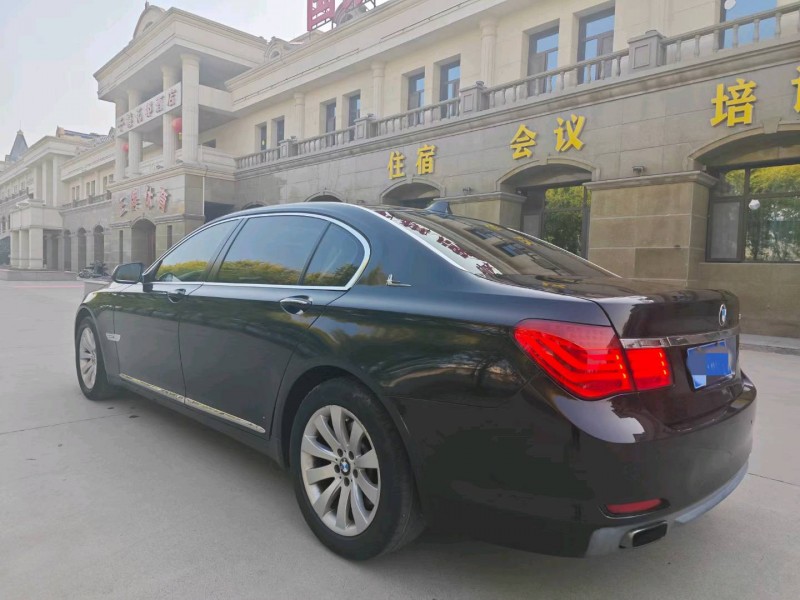 济南11年宝马7系3