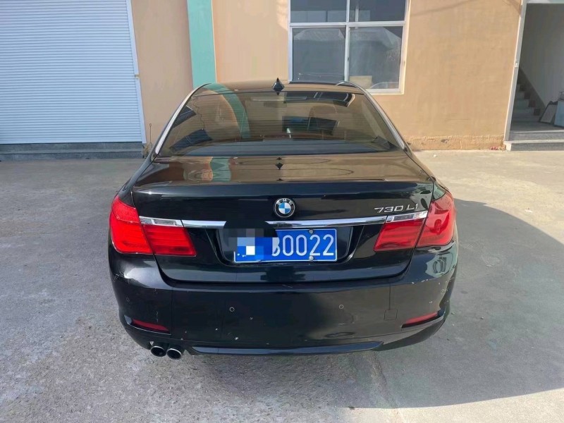 济南13年宝马7系9