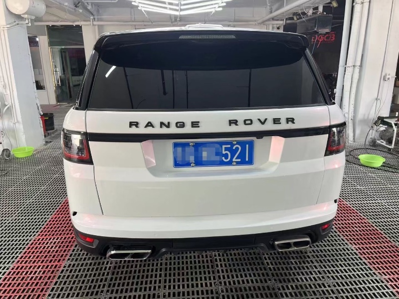 青岛14年路虎揽胜运动3