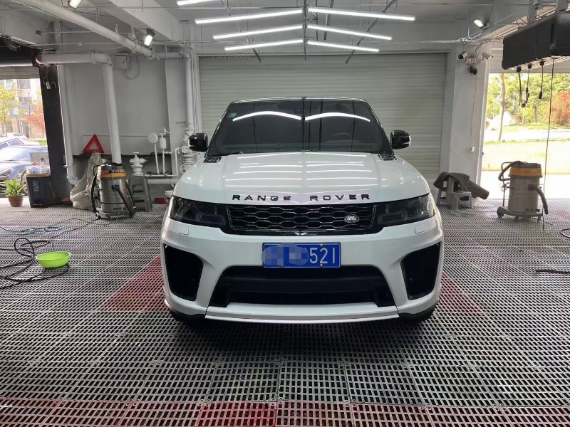 青岛14年路虎揽胜运动1