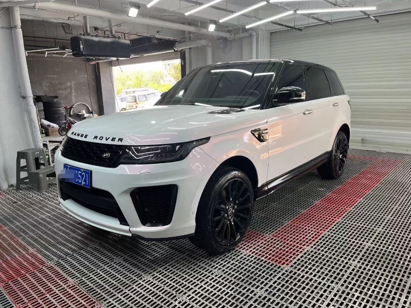 青岛14年路虎揽胜运动4