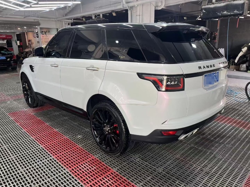 青岛14年路虎揽胜运动8