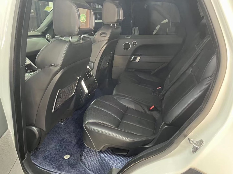 青岛14年路虎揽胜运动7