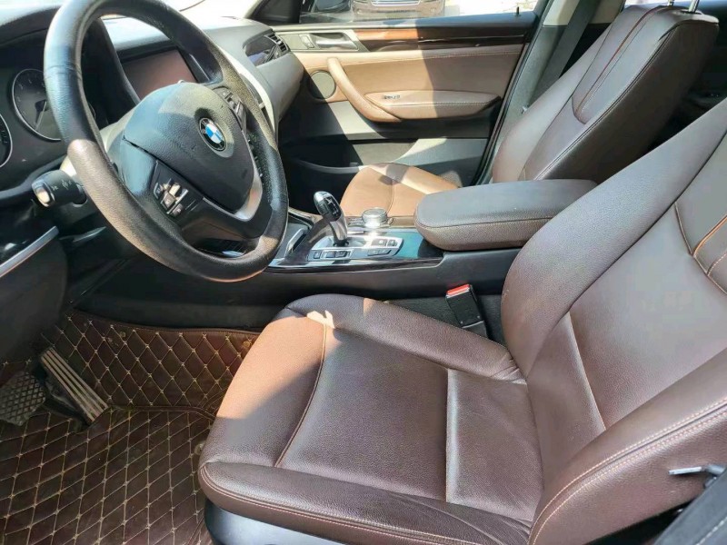 济南17年宝马X46