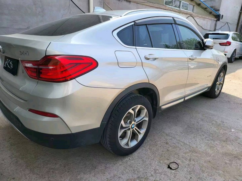 济南17年宝马X47