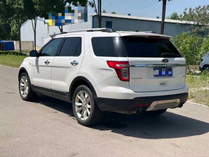 青岛13年福特探险者7