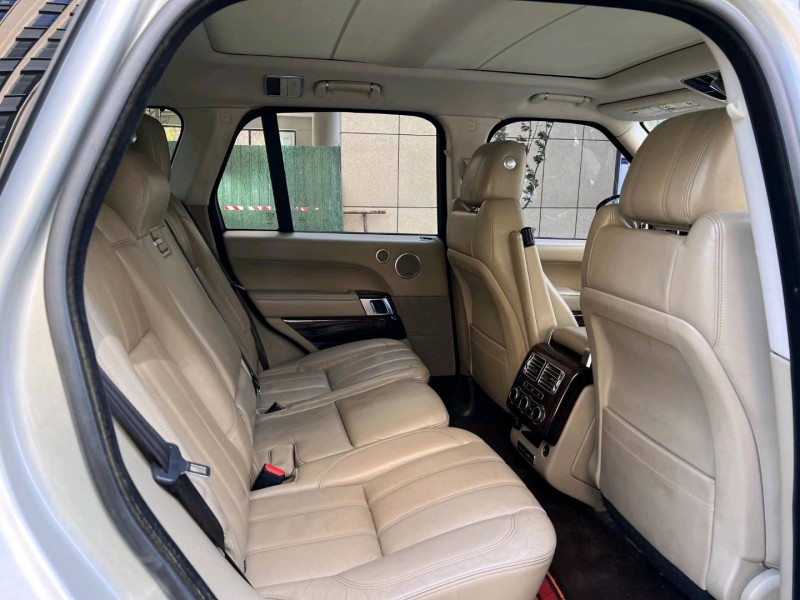 淄博15年路虎揽胜行政8