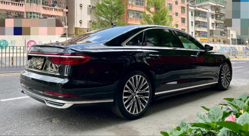 广州20年奥迪A8L5