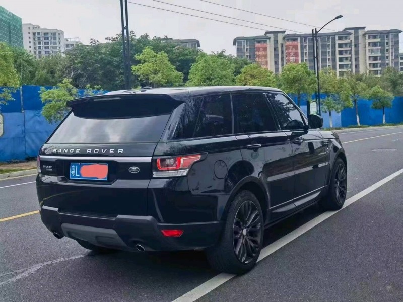 广州17年路虎揽胜运动8