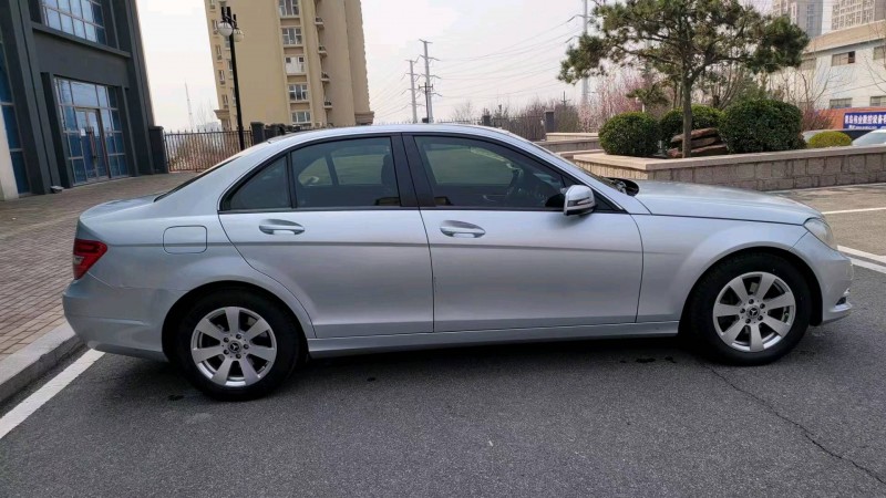 青岛13年奔驰C5