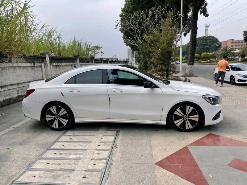 东莞18年奔驰CLA9