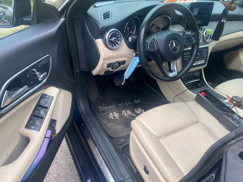 广州17年奔驰CLA5