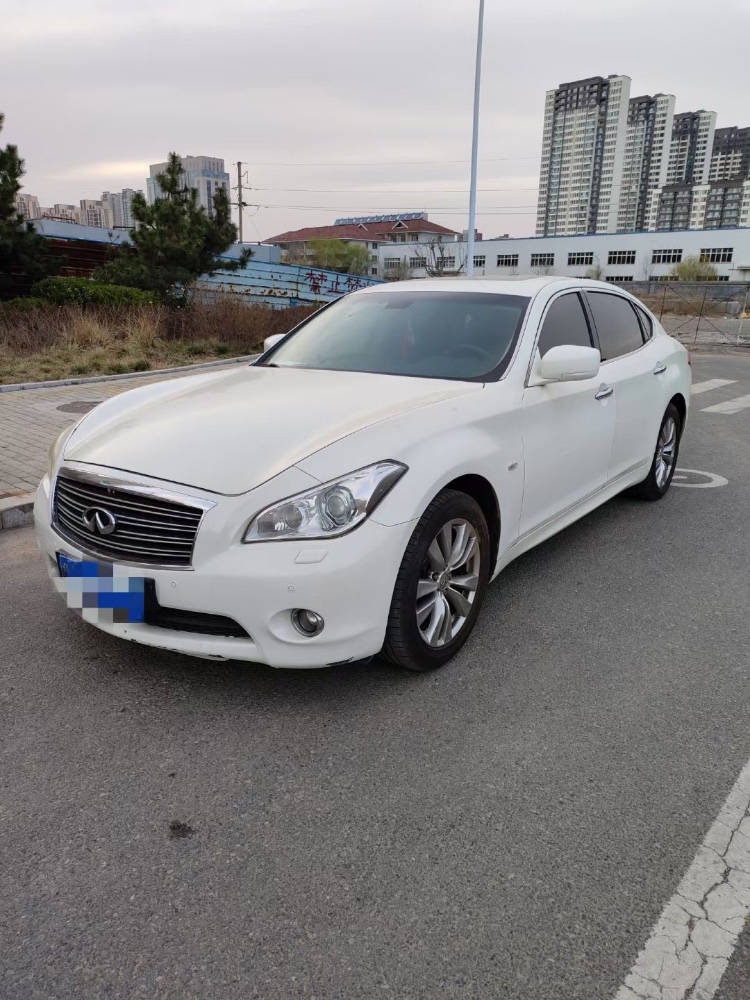 青島14年英菲尼迪Q705