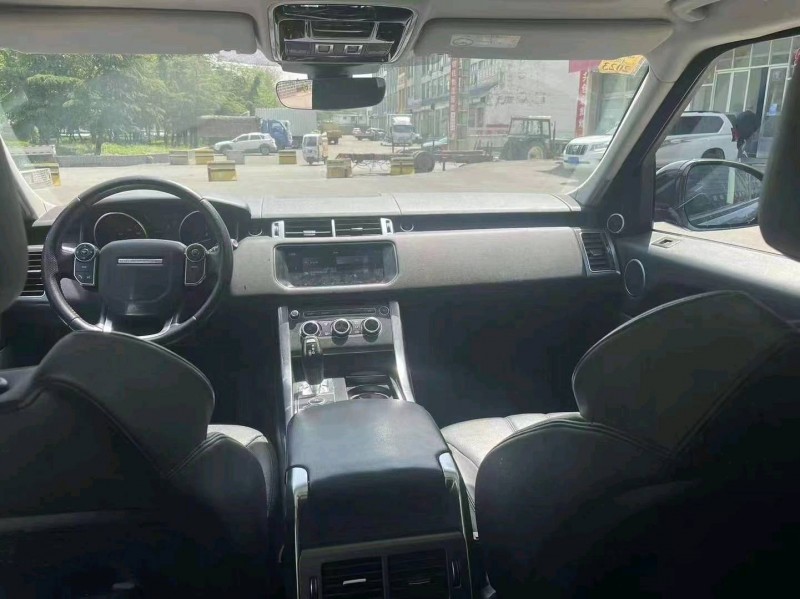 青岛17年路虎揽胜运动6