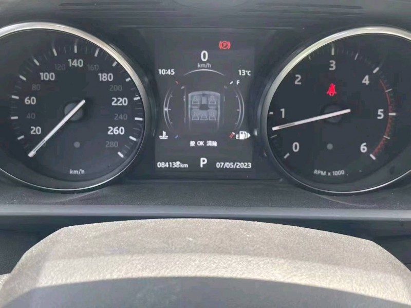 青岛17年路虎揽胜运动5