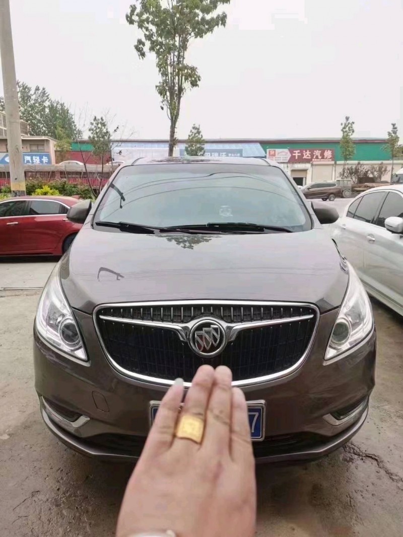 青岛18年别克GL81