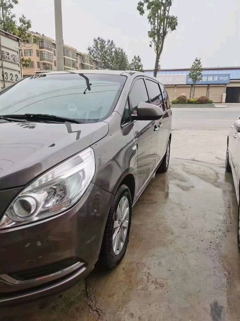 青岛18年别克GL83