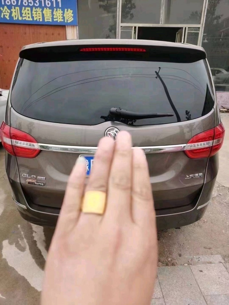 青岛18年别克GL86