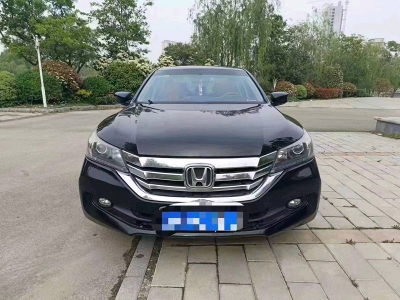 济南15年本田雅阁1