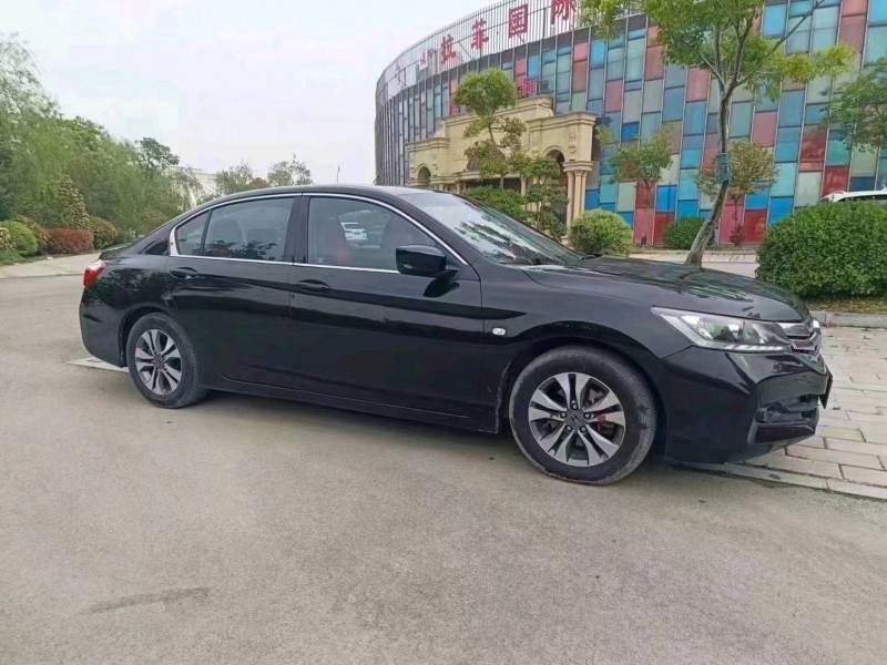 济南15年本田雅阁3