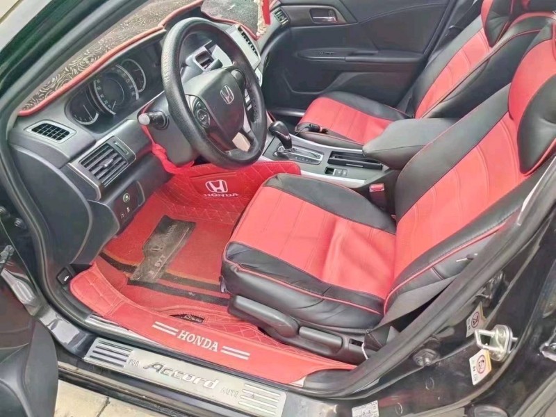 济南15年本田雅阁5