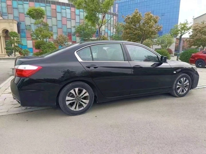 济南15年本田雅阁9