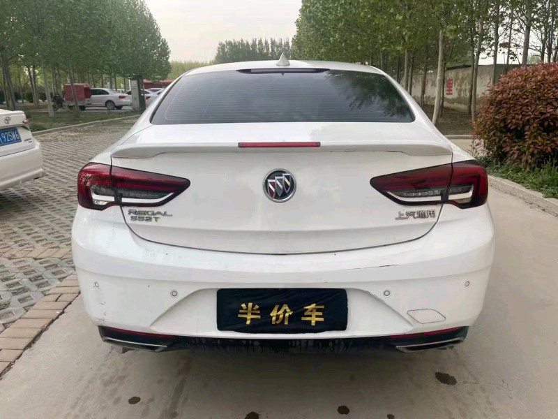 青岛21年别克君威6