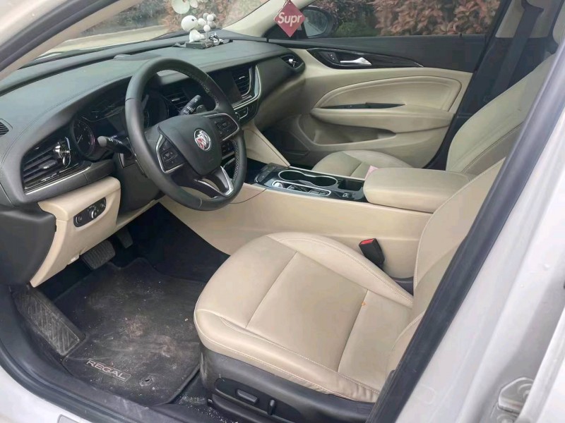 青岛21年别克君威8