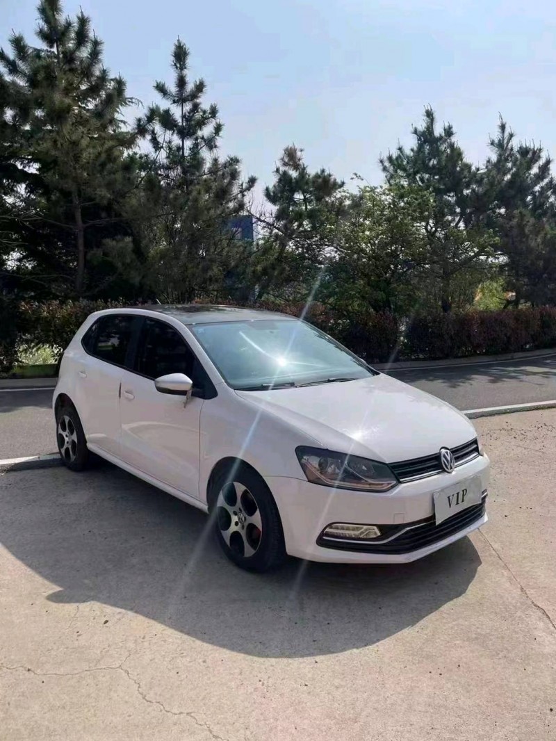 青岛16年大众polo3