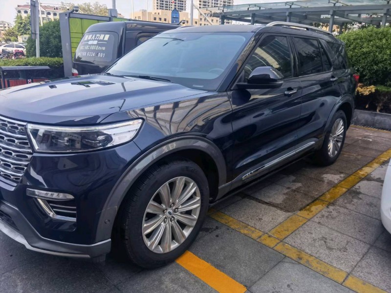 青岛21年福特探险者2