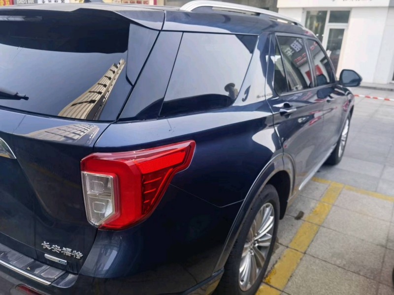 青岛21年福特探险者5