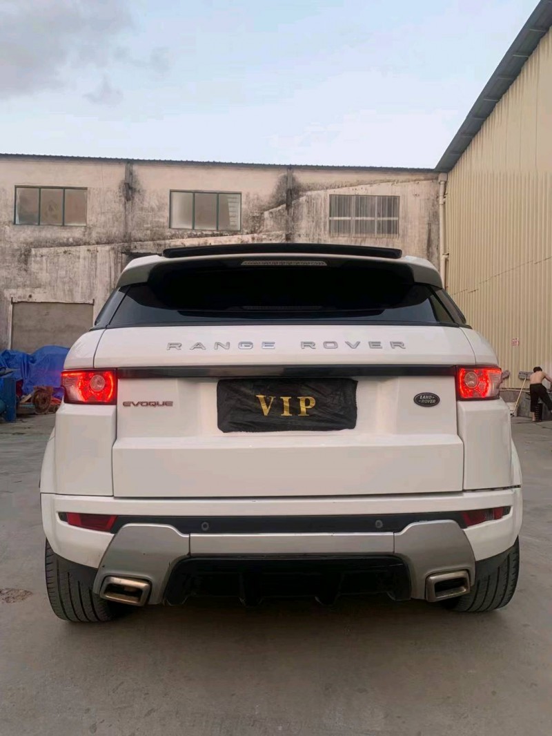 深圳12年路虎极光2