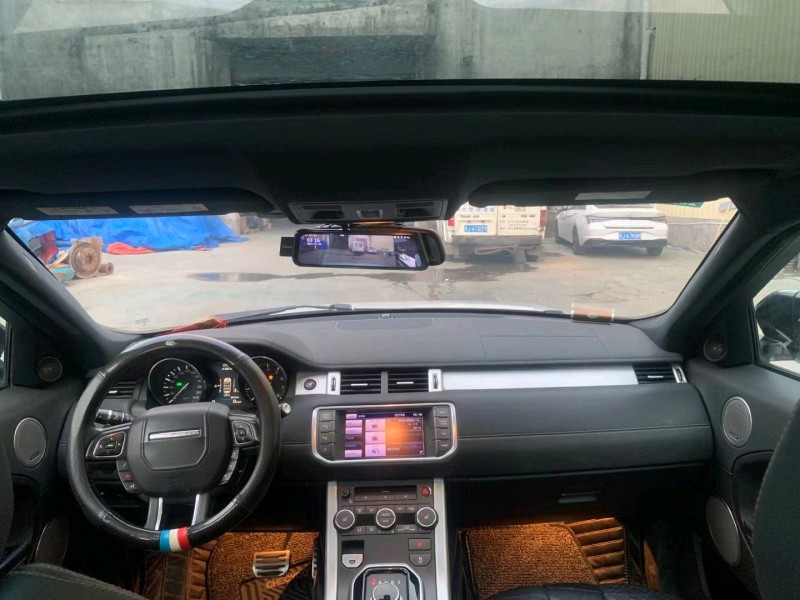 深圳12年路虎极光6