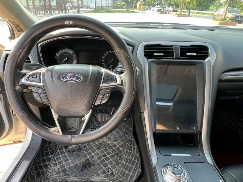 汕头17年福特蒙迪欧5