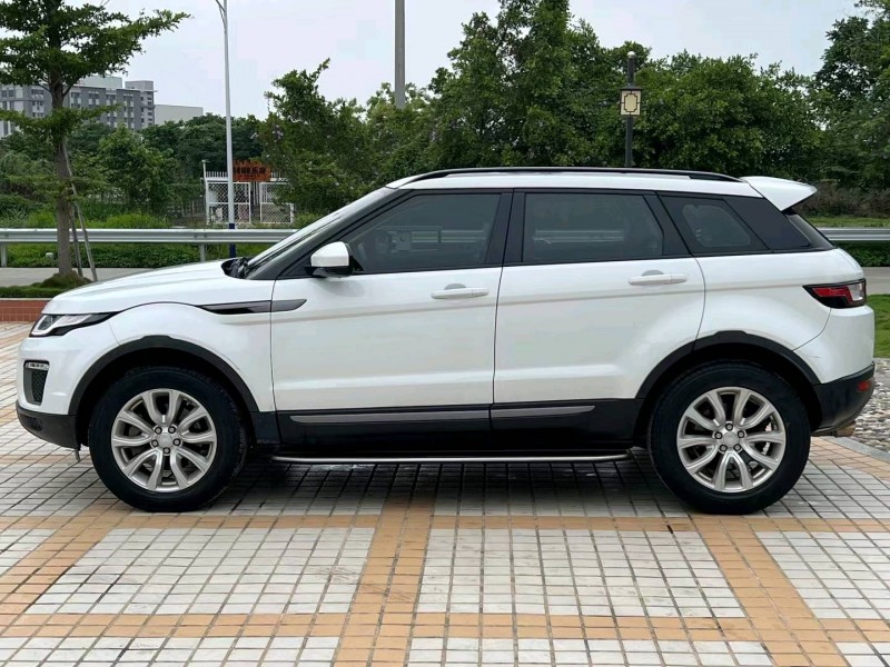 汕头17年路虎极光3