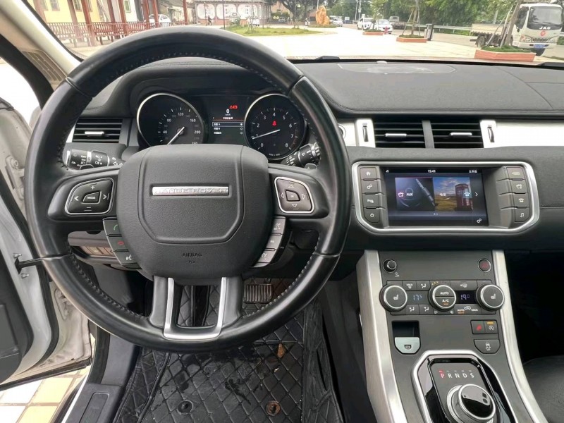 汕头17年路虎极光5