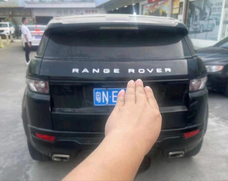 广州13年路虎极光6