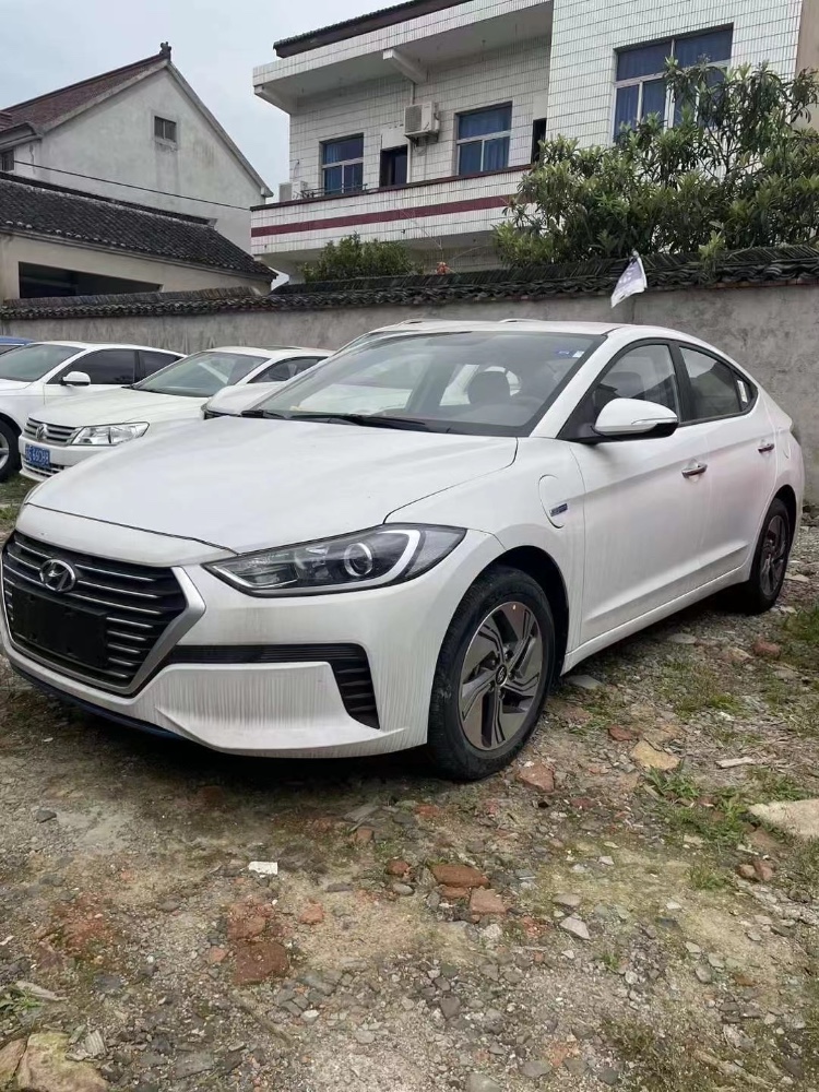 嘉兴22年现代领动1