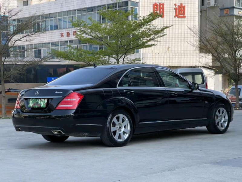 东莞13年奔驰S8