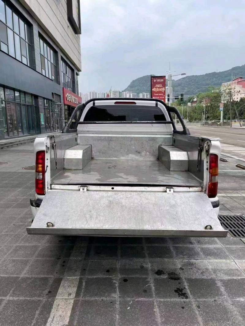 重庆19年福特拓路者7