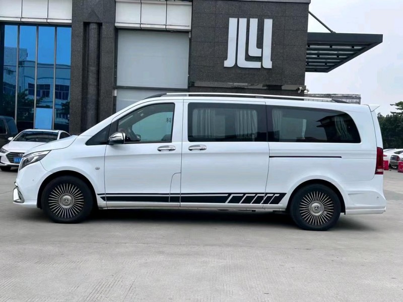 东莞19年奔驰威霆7