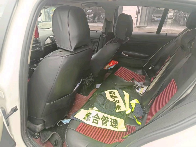 武汉14年宝马1系6