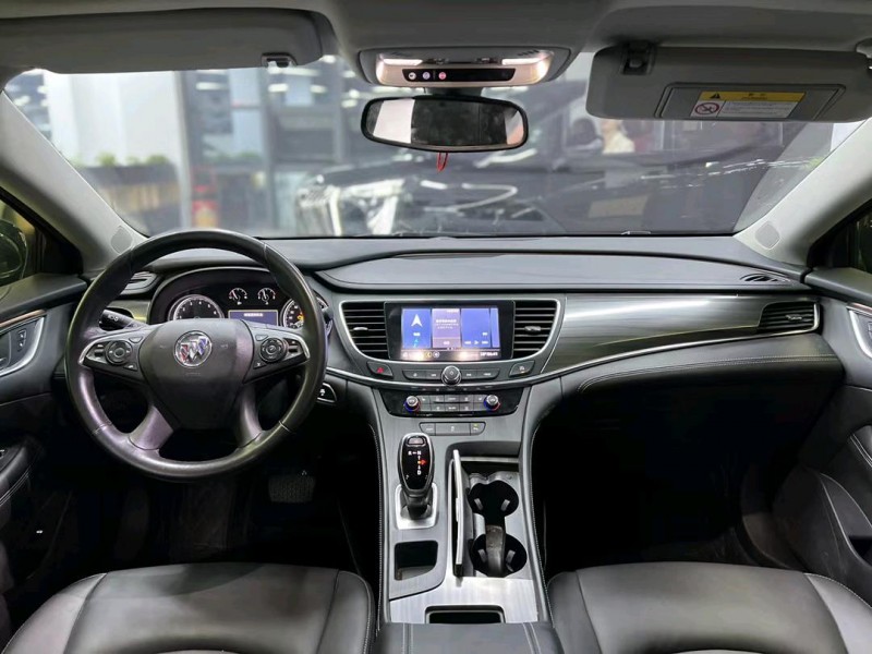 东莞21年别克君越7